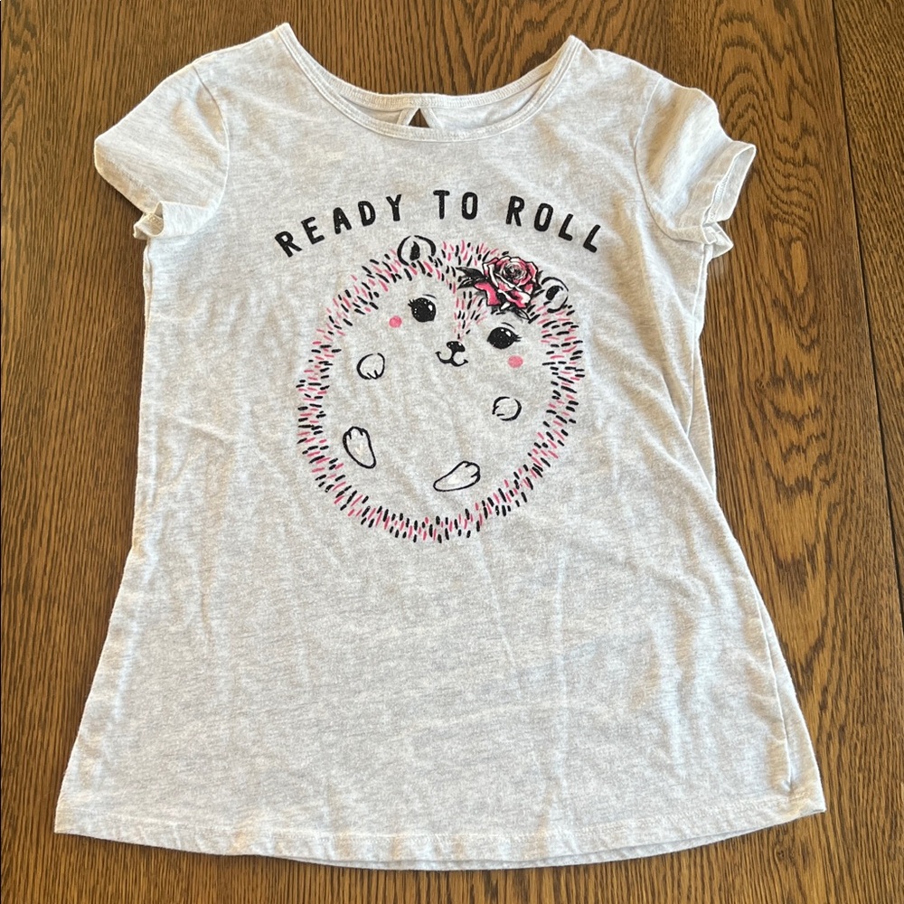 Justice Light Gray 'Ready to Roll' Hedgehog Graphic Tee with Pink Accents